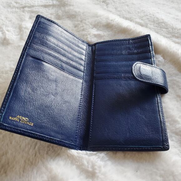 Mundi Card Wallet Read Description - Picture 4 of 7